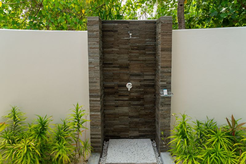 Modern Outdoor Shower Setup